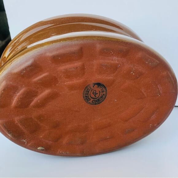 Antique Guernsey Cooking Ware Crock Pot with Footed Stand - Picture 12 of 16